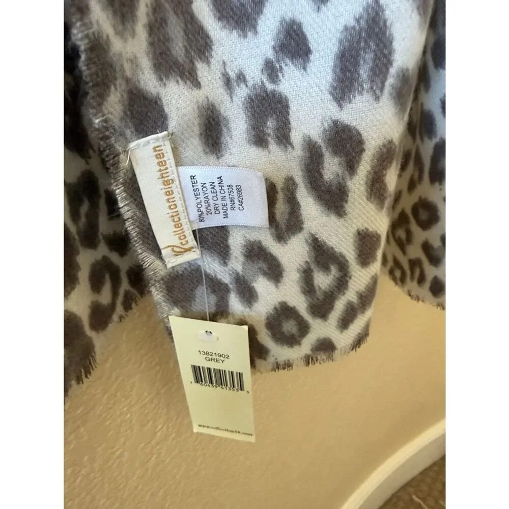 NWT Collection Eighteen Animal Print Gray + White Scarf